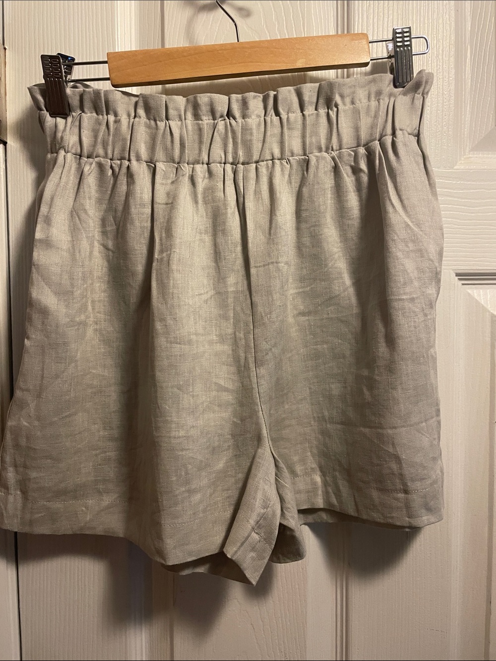 Linen Shorts - Light Gray